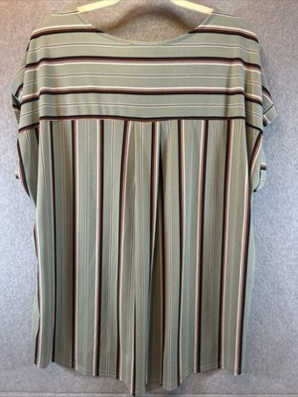 Flower & Feather Blouse Womens 3XL White Stripes Cap Sleeve Minimalist Office - Picture 5 of 5